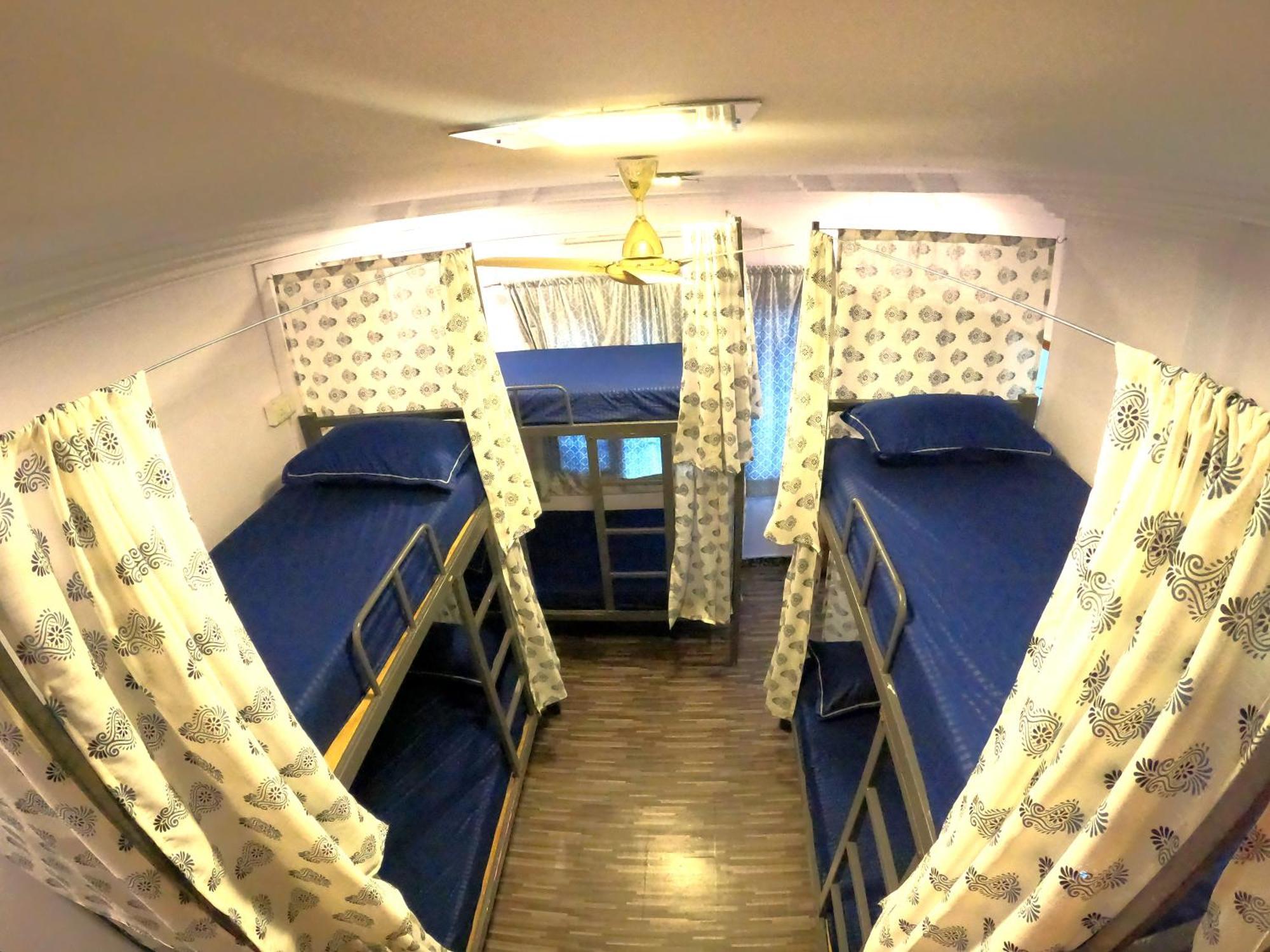 Nomadic Hostel Udaipur Luaran gambar