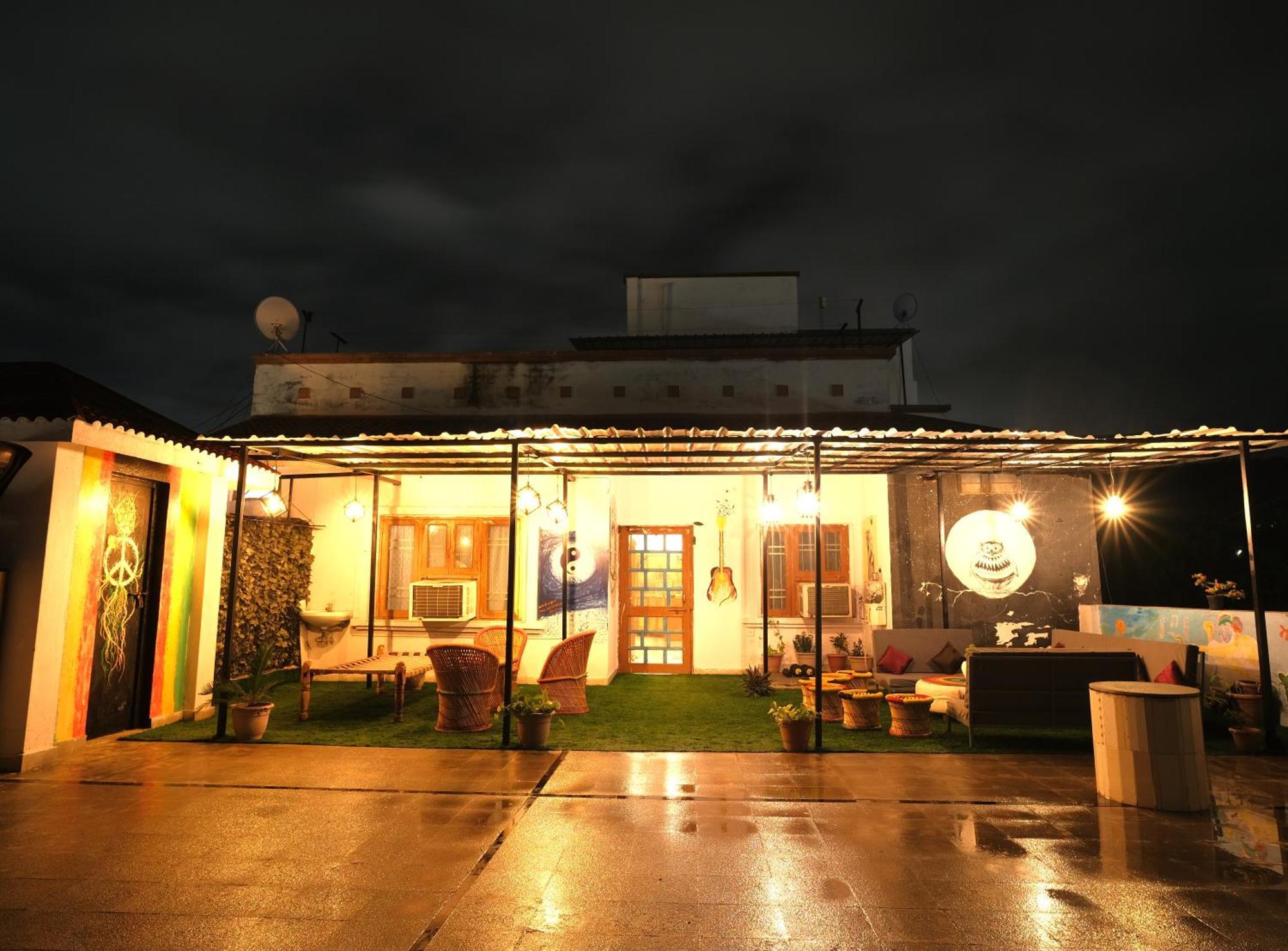 Nomadic Hostel Udaipur Luaran gambar